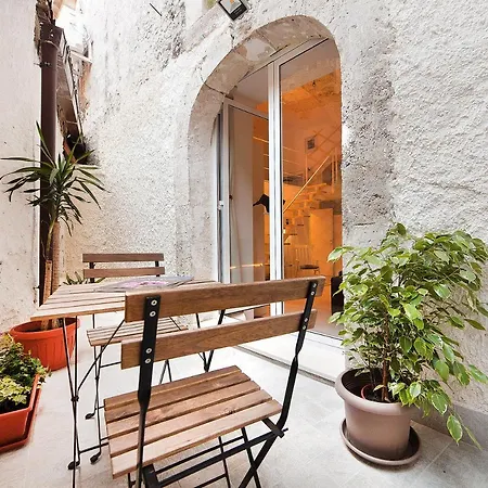 White Loft Ortigia Apartment *