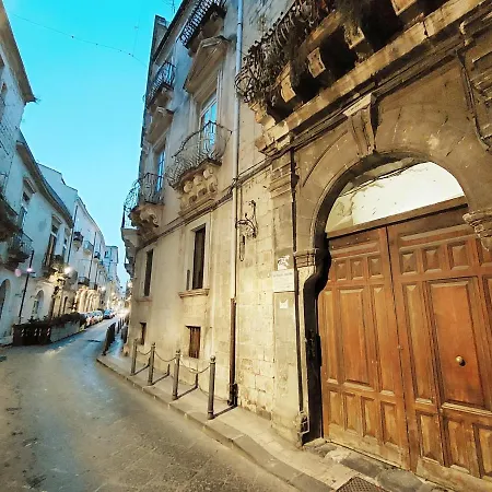 White Loft Ortigia Syracuse